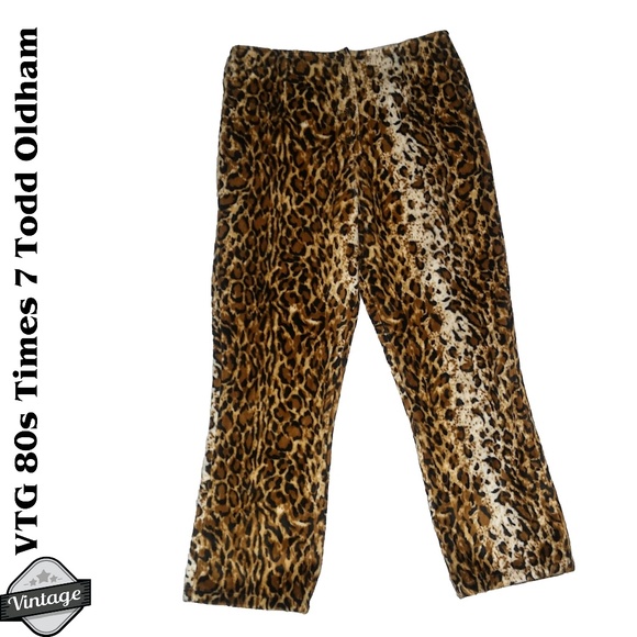 1980s High Waisted Cropped Leapord Print Trousers